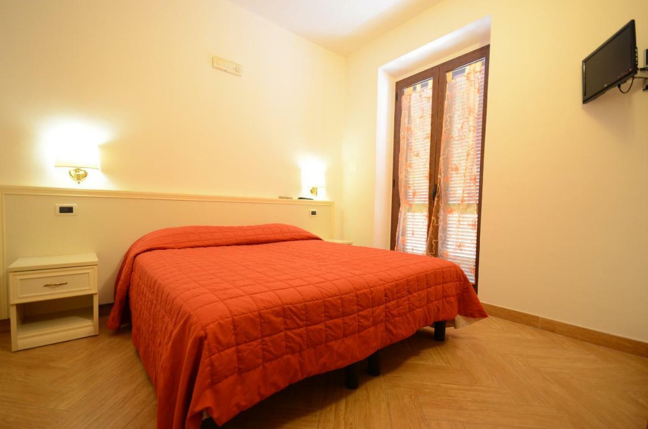 Bed and Breakfast Il Piccolo Nido Borgo Montenero Exterior foto